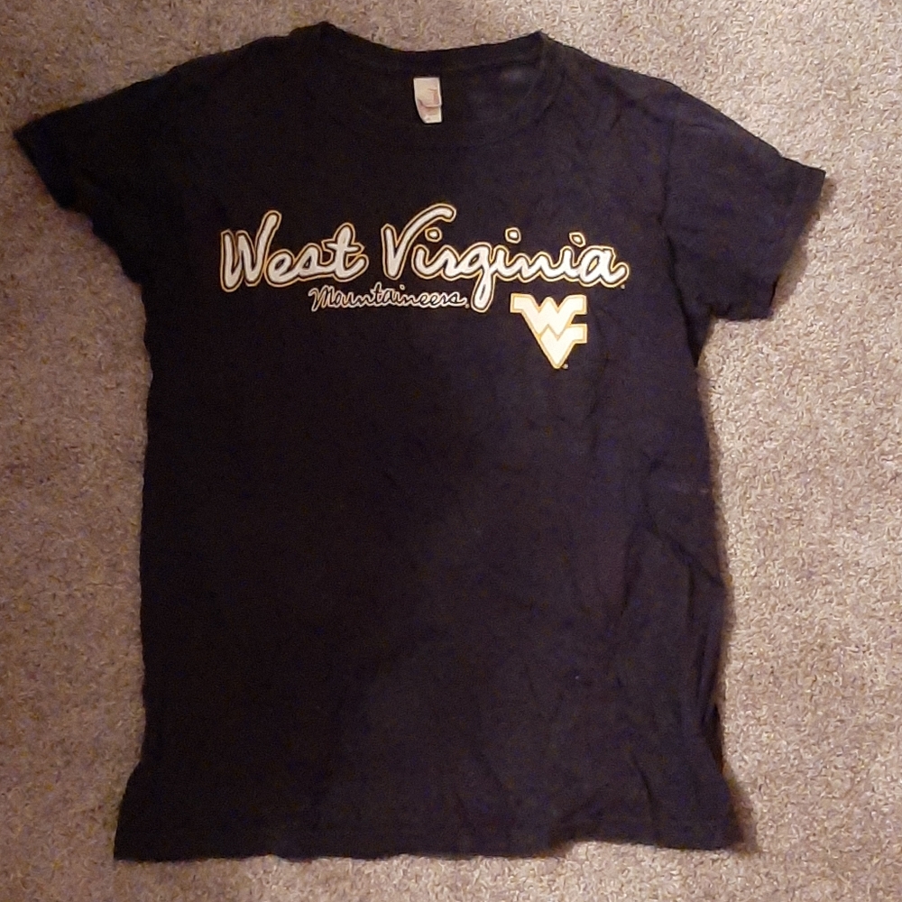 Graphic tee